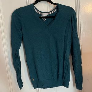 👌3/$12👌 Inesis Decathalon V neck sweater tee